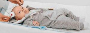 Prepare for Your Baby's Circumcision: 9 Tips for the Checklist 2 Baby check-up with the doctor