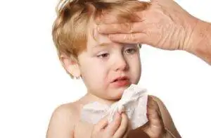 newborn baby near chickenpox