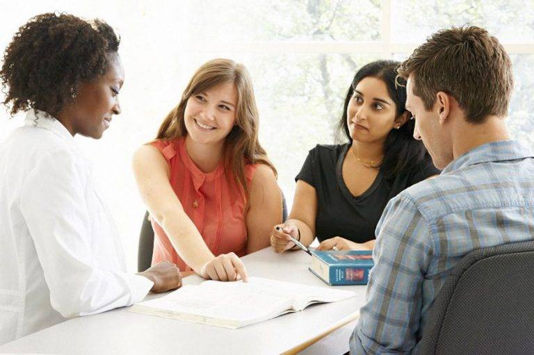 Mastering Parent-Teacher Meetings: A Comprehensive Guide to Optimize Your Experience 1 parent-teacher
