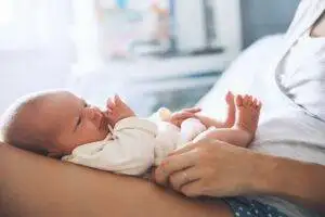 why newborn baby cry