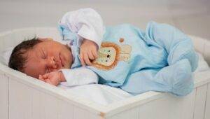 newborn baby clothes