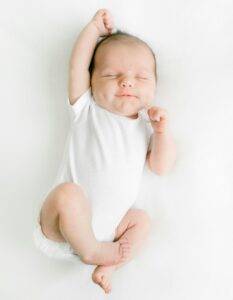 newborn baby near chickenpox