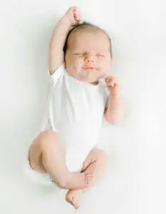 newborn baby near chickenpox