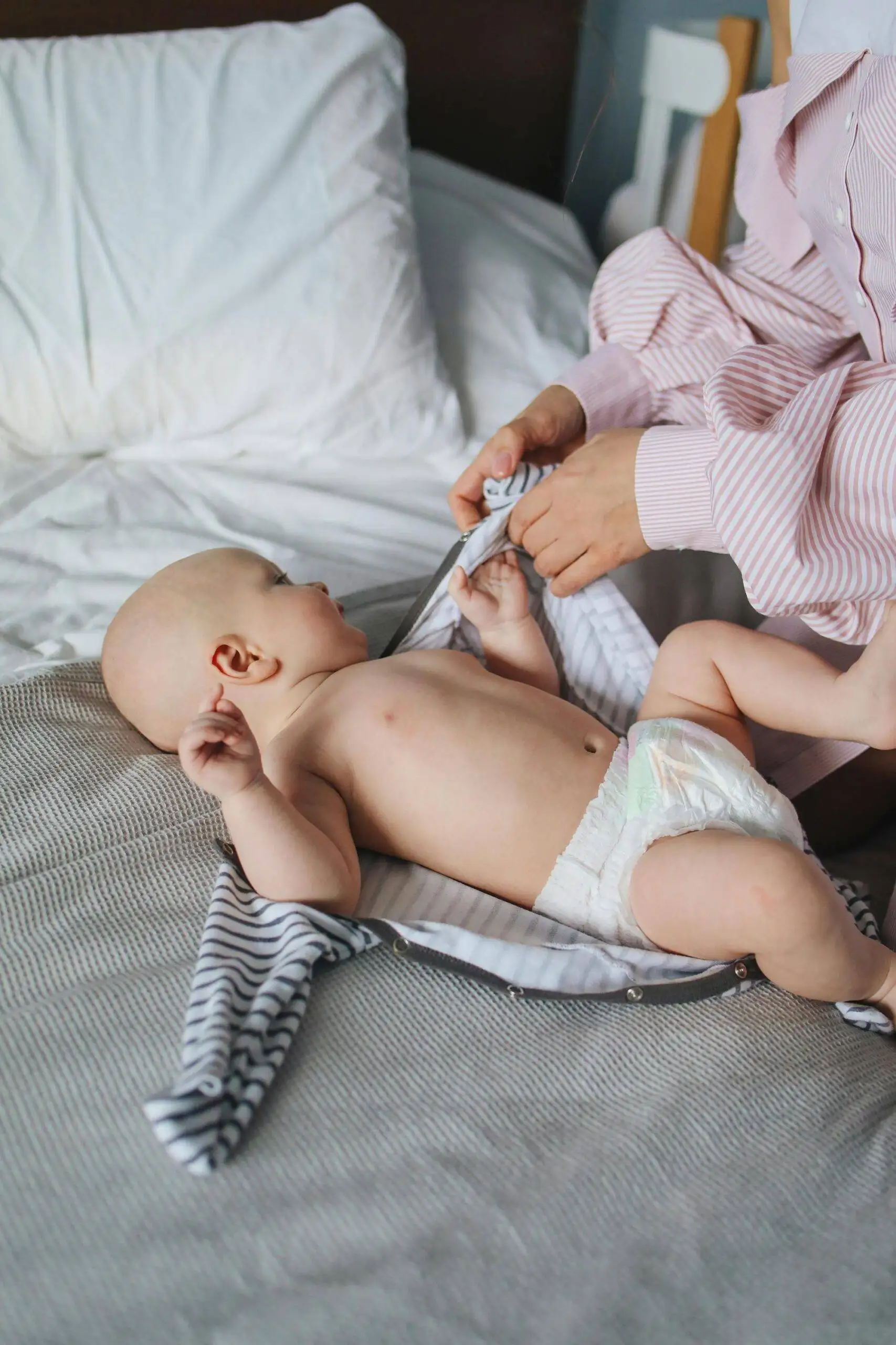 Insights from Over 475 Parents: What You Wish You Had Known Before Your Baby Was Born 9 newborn baby is gassy