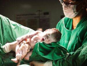 newborn baby not latching