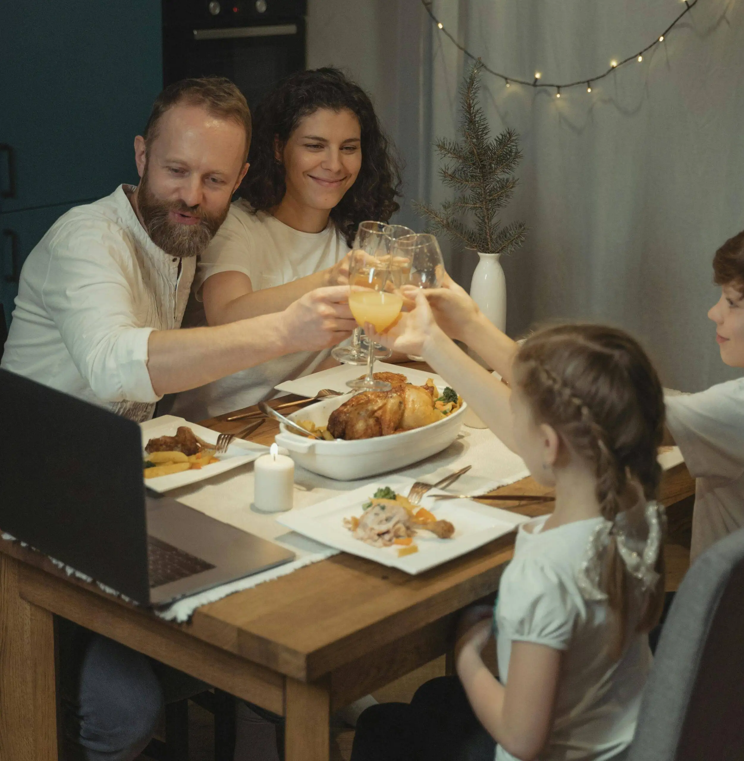 Building Strong Parent-Child Relationships: 15 Proven Strategies for Success 21 holiday3 scaled