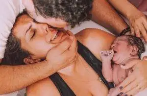 newborn baby not latching