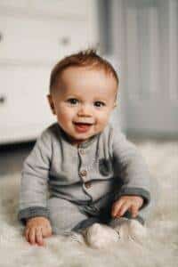 When Do Babies Sit Up On Their Own? 3 sit up