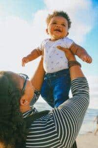 When Do Babies Sit Up On Their Own? 2 sit up
